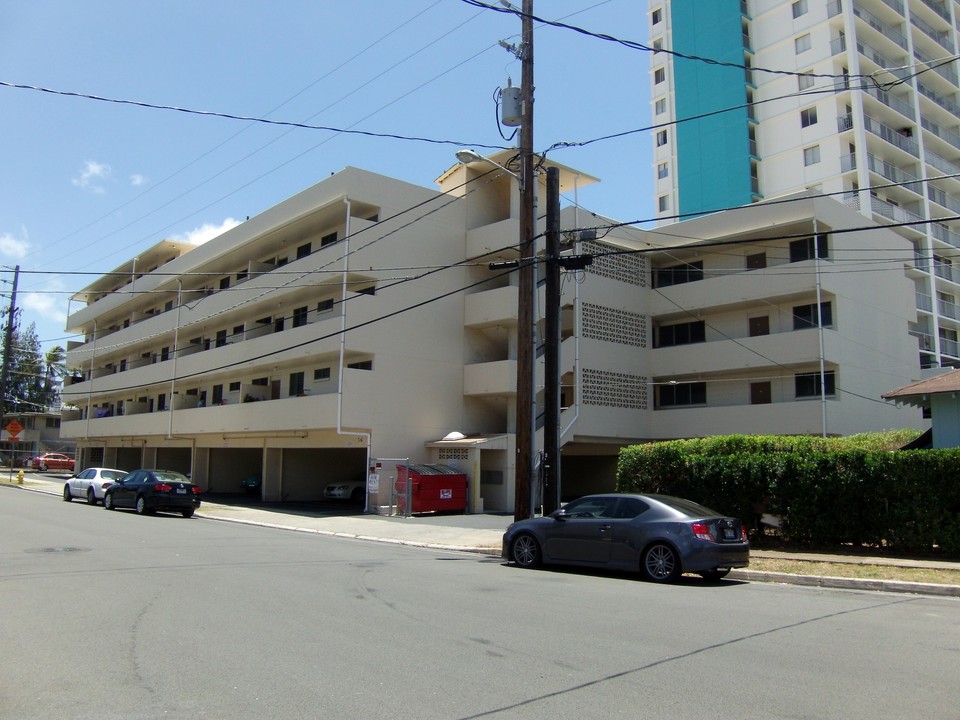 716 Lukepane Ave in Honolulu, HI - Building Photo