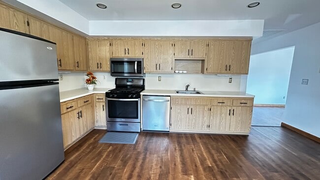 22 John St, Unit 22 John street #2