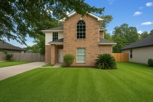 2911 Hummingbird Ln in Humble, TX - Building Photo