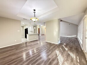 12510 Mill Ln Dr in Houston, TX - Building Photo - Building Photo