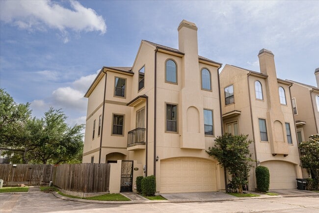 property at 3034 Orchard Ct