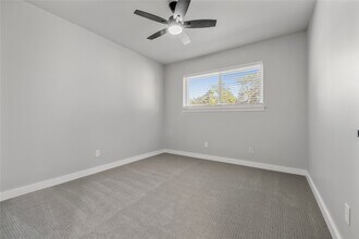 9730 Wickenburg Dr in Houston, TX - Building Photo - Building Photo