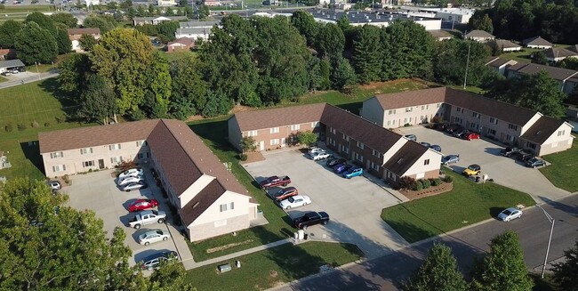 C.C. Commons in Jasper, IN - Building Photo - Primary Photo