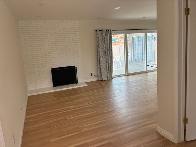 100 W Oakmont Dr in Montebello, CA - Building Photo - Building Photo