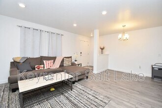 555 N Willow Springs Ave in Lehi, UT - Building Photo - Building Photo