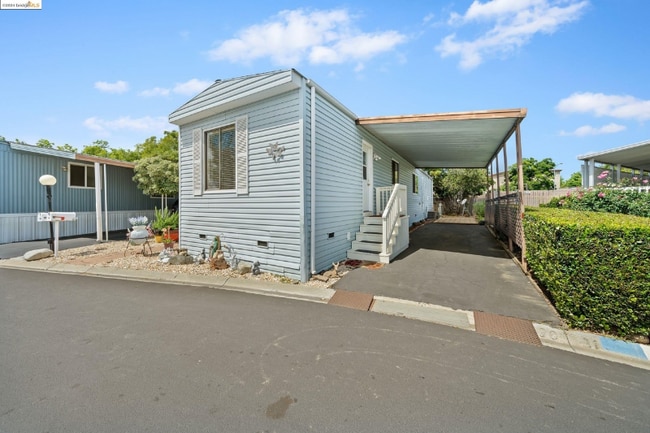 property at 463 Balfour Rd