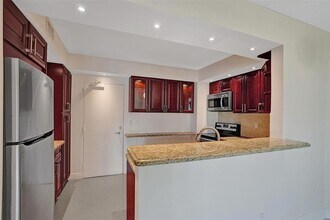 3800 Galt Ocean Dr, Unit 314 in Fort Lauderdale, FL - Building Photo - Building Photo