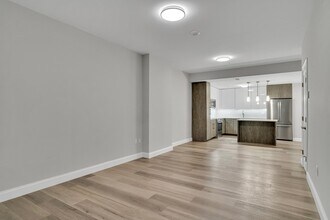 771 Harrison Ave, Unit G8 in Boston, MA - Building Photo - Building Photo