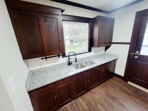 120 Markham St in Burlington, NC - Building Photo - Building Photo
