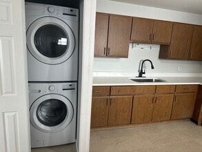 440 E Jefferson St in Hampshire, IL - Building Photo - Building Photo