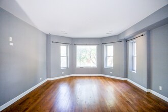 2043 W Arthur Ave in Chicago, IL - Building Photo - Building Photo
