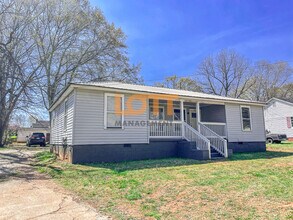 20 N Haven Dr in Greenville, SC - Foto de edificio - Building Photo