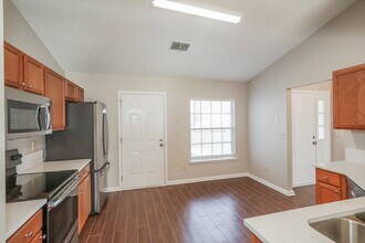 2851 Tuscarora Trail in Middleburg, FL - Building Photo - Building Photo