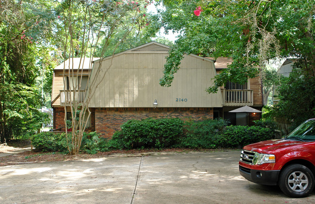 2140 Claremont Ln in Tallahassee, FL - Building Photo - Building Photo