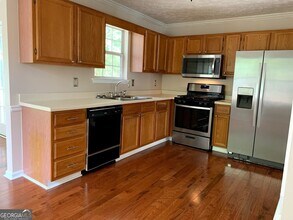 175 Richmond Pl in Newnan, GA - Building Photo - Building Photo