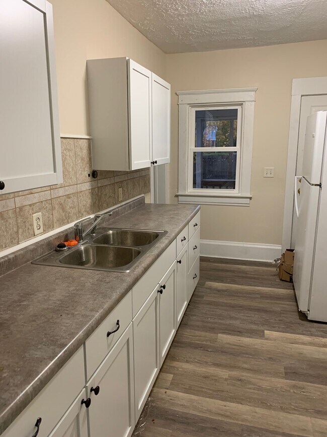 106 Ann Ave in Battle Creek, MI - Building Photo - Building Photo
