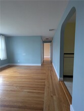 47 Chester Ave in Cranston, RI - Building Photo - Building Photo