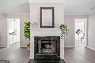 705 Beaufort Cir in Duluth, GA - Foto de edificio - Building Photo