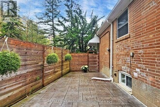96 Glen Davis Crescent in Toronto, ON - Building Photo - Building Photo