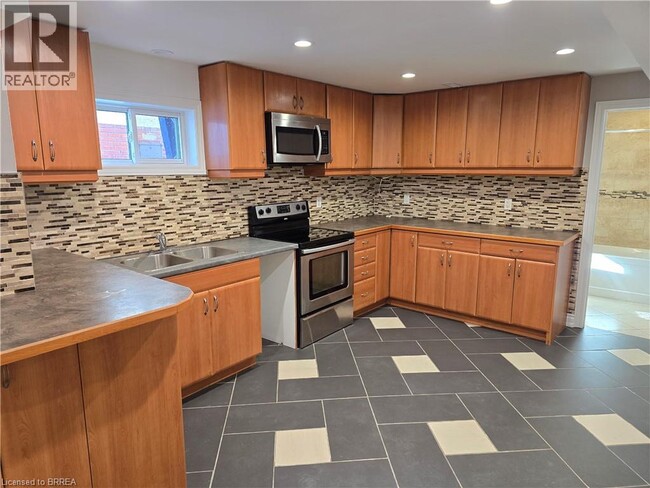 property at 318 Erie Ave