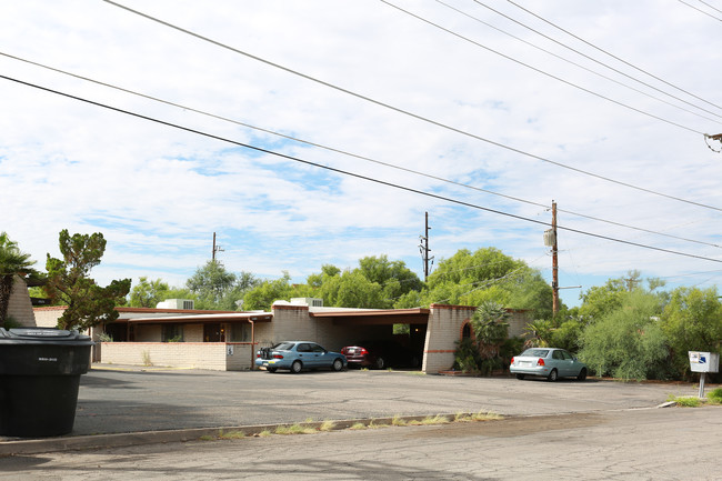 4012-4014 E Fairmount St in Tucson, AZ - Foto de edificio - Building Photo