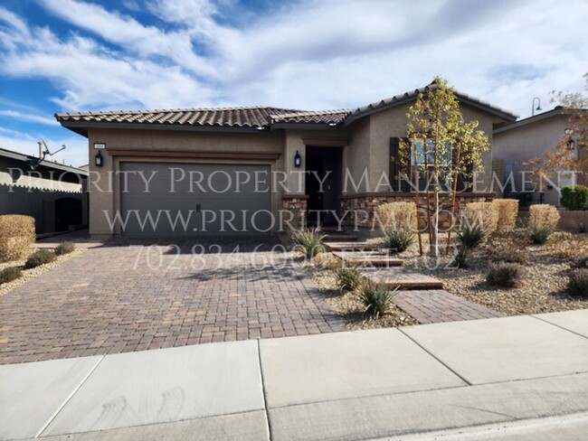 684 Sunray Park St in Henderson, NV - Building Photo - Building Photo