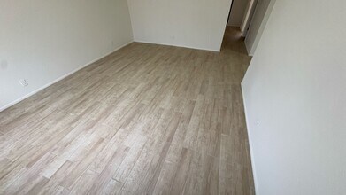 135 E Juniper St in Mesa, AZ - Building Photo - Building Photo
