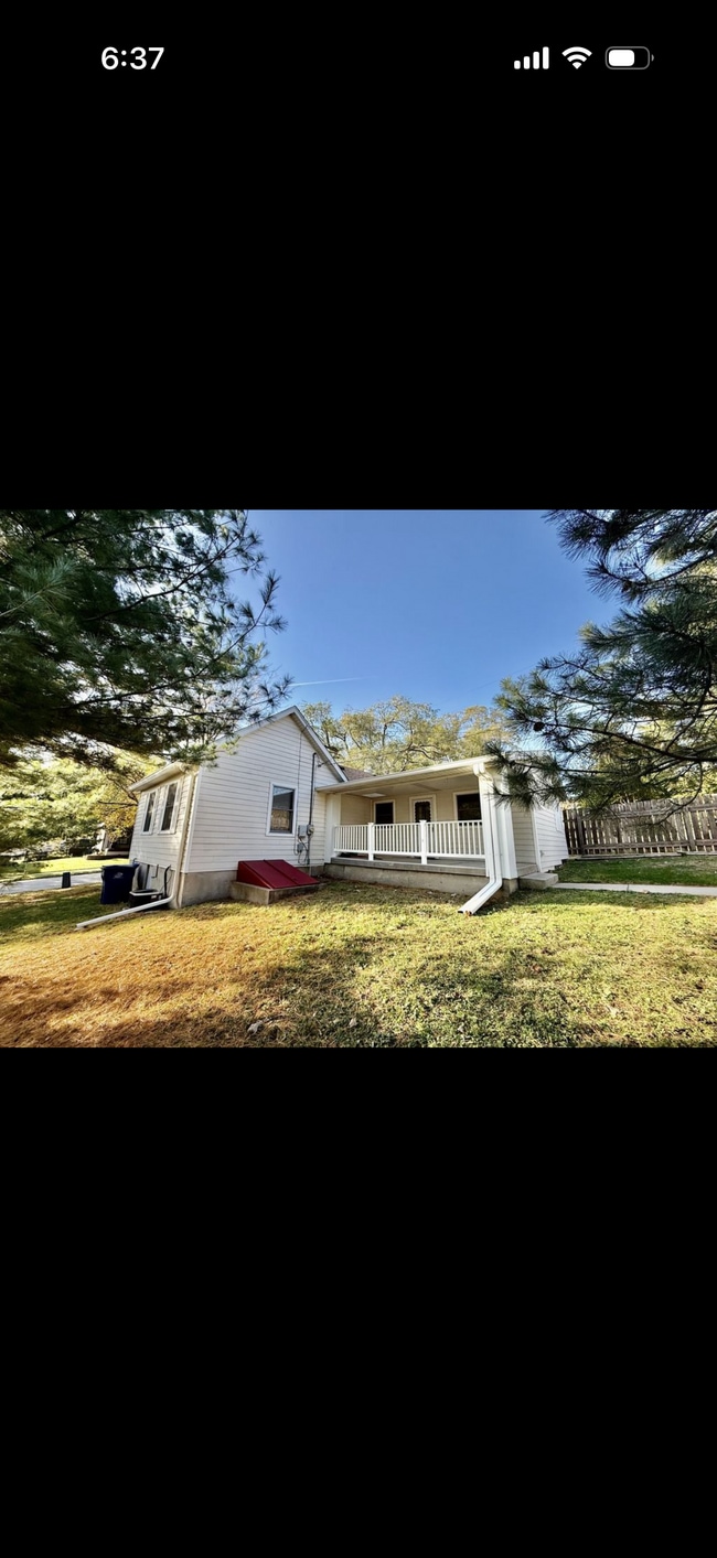 422 Chartres St in La Salle, IL - Building Photo - Building Photo