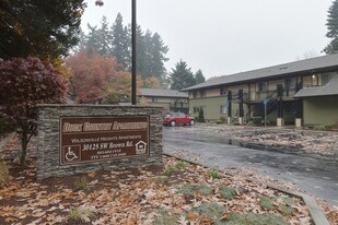 30125 SW Brown Rd in Wilsonville, OR - Building Photo