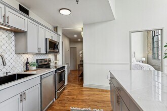 920 Poeyfarre St in New Orleans, LA - Building Photo - Building Photo