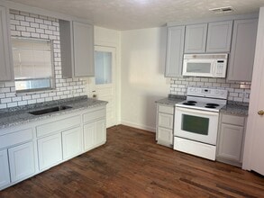 115 S 8th St in Chickasha, OK - Building Photo - Building Photo