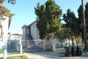 11341 Emelita St Apartments