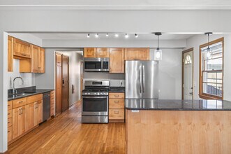 1810 Ulysses St NE in Minneapolis, MN - Building Photo - Building Photo