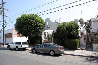 114 S Bonnie Brae St in Los Angeles, CA - Building Photo - Primary Photo