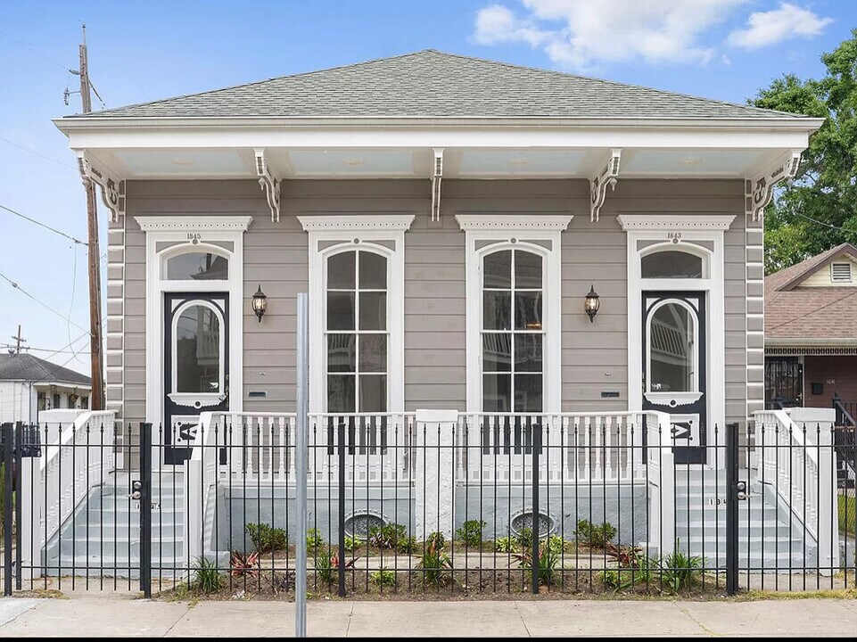 1843 Baronne St in New Orleans, LA - Building Photo