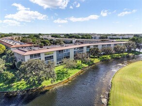 3203 Portofino Point in Coconut Creek, FL - Building Photo - Building Photo