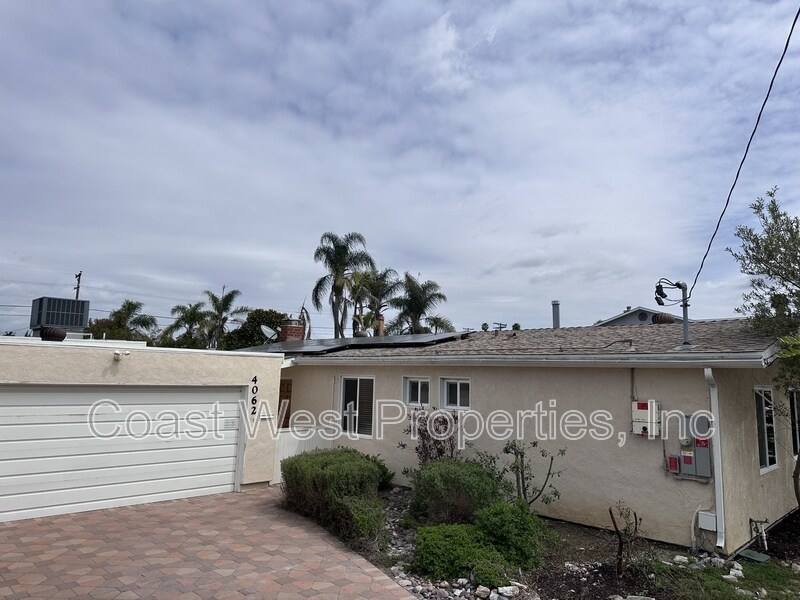 4062 Conrad Ave in San Diego, CA - Building Photo