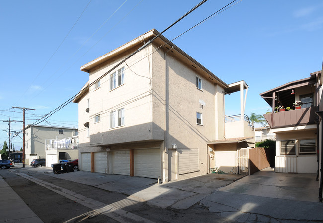 232 Termino Ave in Long Beach, CA - Building Photo - Building Photo