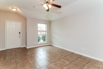 2412 Hawkwood Ct in Fort Worth, TX - Foto de edificio - Building Photo