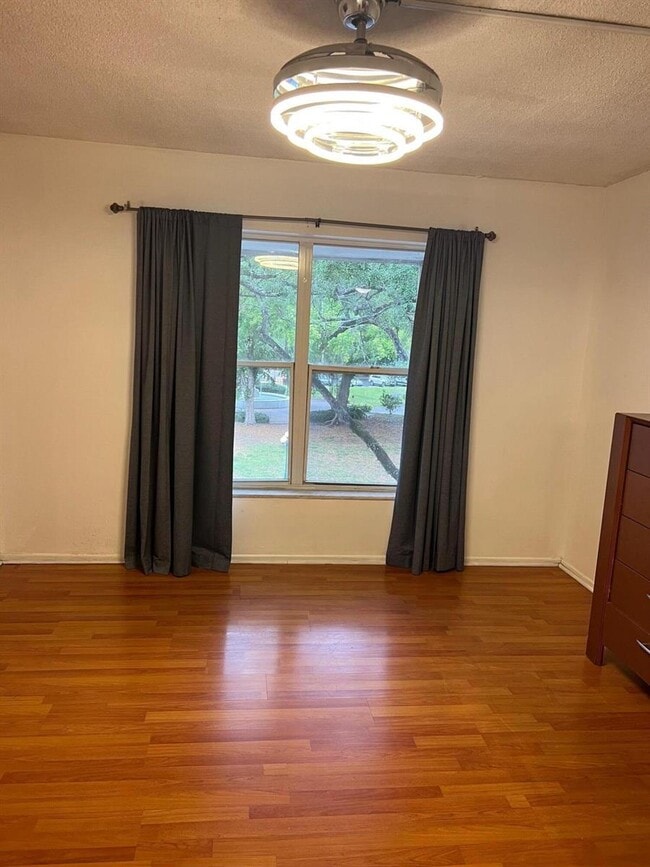 3660 Inverrary Dr, Unit 3C in Lauderhill, FL - Building Photo - Building Photo