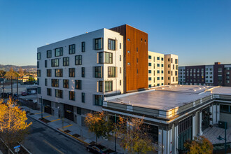 MAZ Building in Emeryville, CA - Building Photo - Building Photo