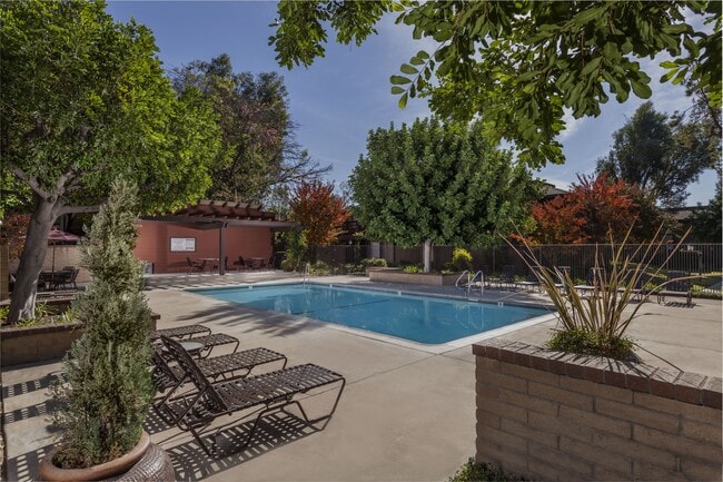 Canyon Pines Apartments in Brea, CA - Building Photo - Building Photo