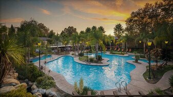 The Palms in Sacramento, CA - Building Photo