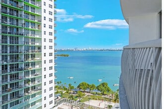 1750 N Bayshore Dr, Unit SI ID1424251P in Miami, FL - Foto de edificio - Building Photo