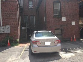 1400 Beacon St, Unit 4 Apartments