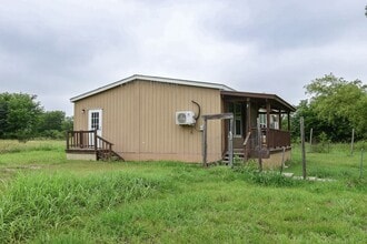 550 Quail Run Cir in Quinlan, TX - Building Photo - Building Photo