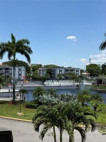 4920 NW 79th Ave in Doral, FL - Building Photo