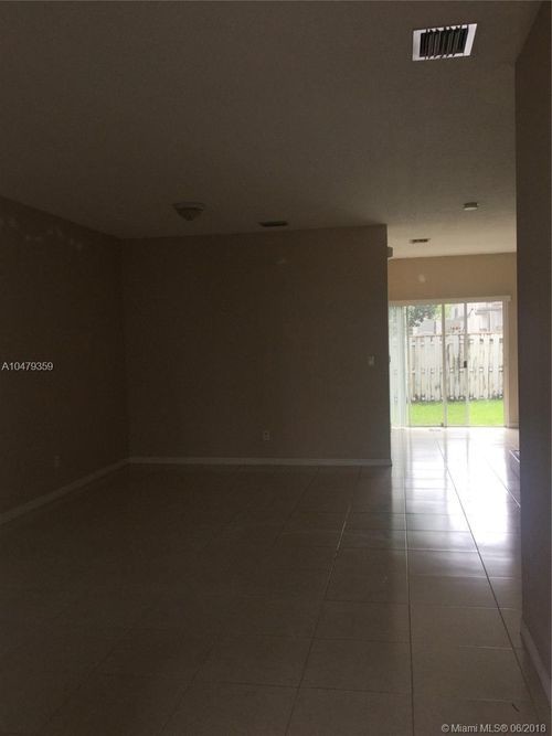 2871 SW 127th Ave-Unit -2H in Miramar, FL - Foto de edificio - Building Photo