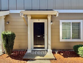 6004 Illinois Ln SE in Lacey, WA - Building Photo - Building Photo