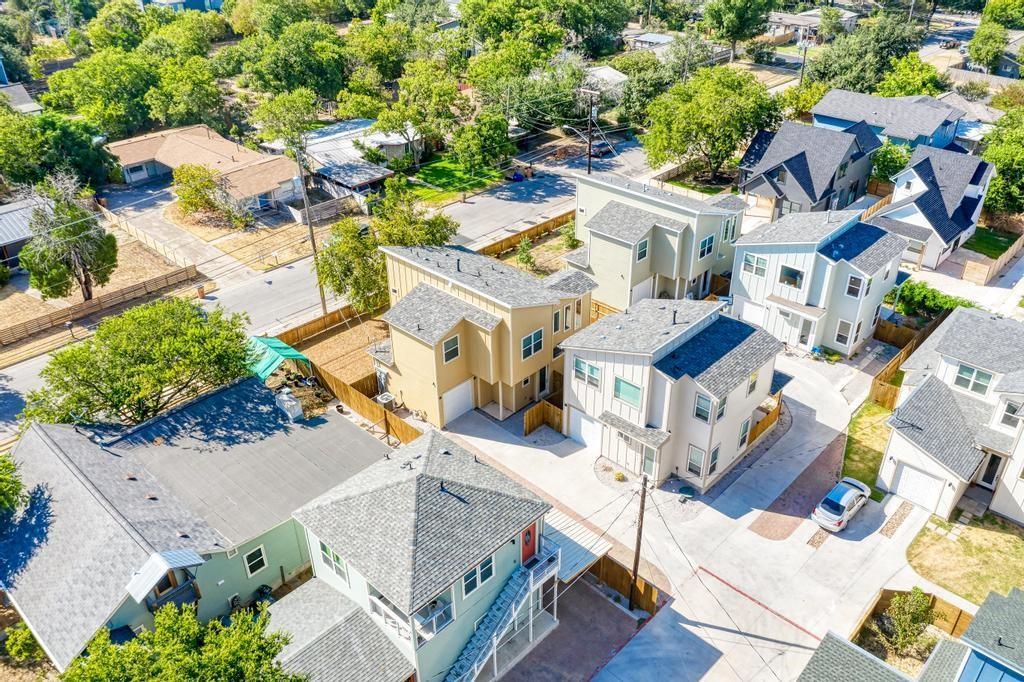 7710 Watson St in Austin, TX - Foto de edificio